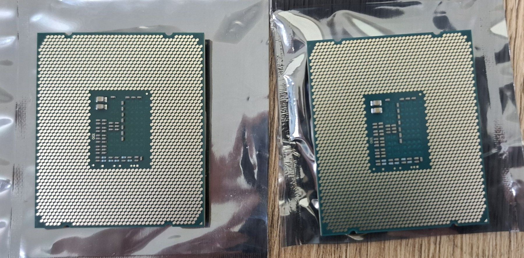 Intel Composants électroniques: Intel Xeon E5 2667-v3 – D'occasion à Bern par Laserchen24 1
