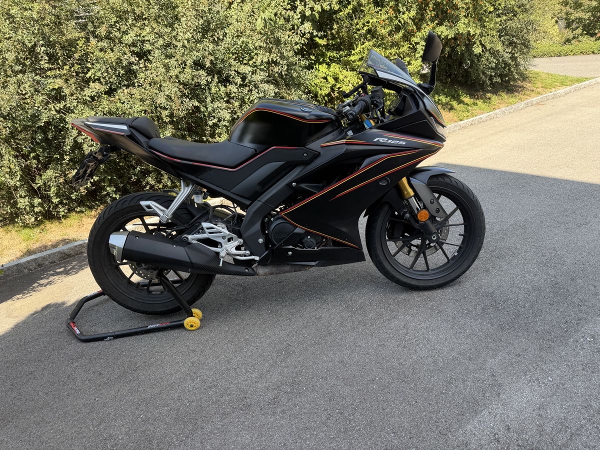Yamaha Strada: Yamaha R125 – Usato da Azmoos venduto da lea_hv6j 1