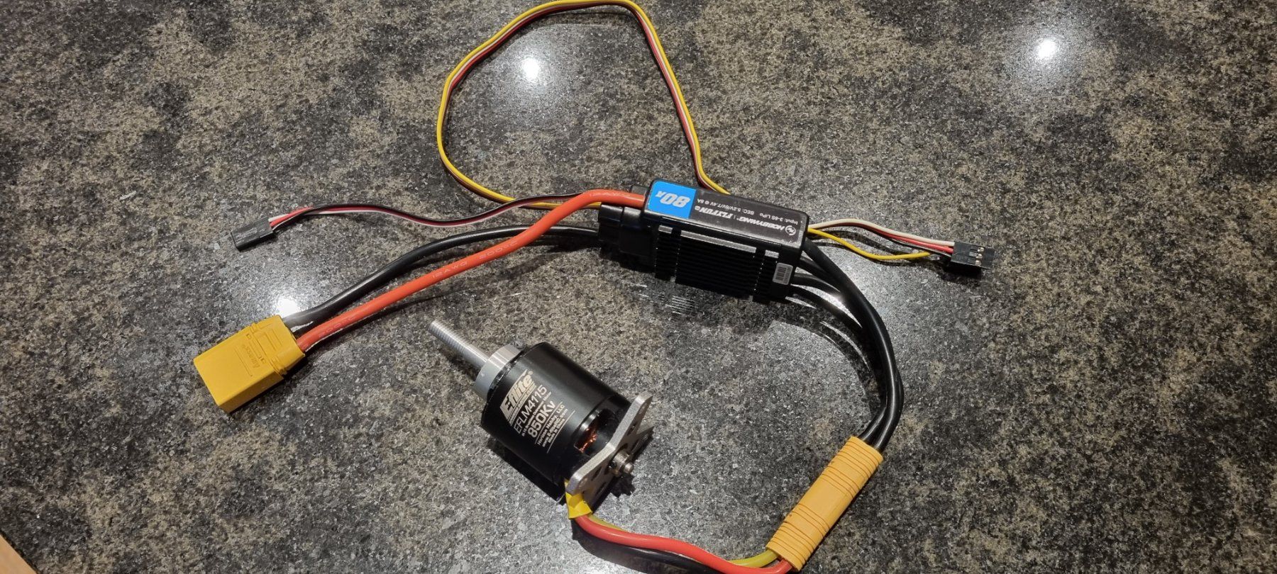 Hobbywing Componenti elettronici: Hobbywing Flyfun 80A und Eflite EFLM4115 – Usato da Pfeffikon LU venduto da Andy1969