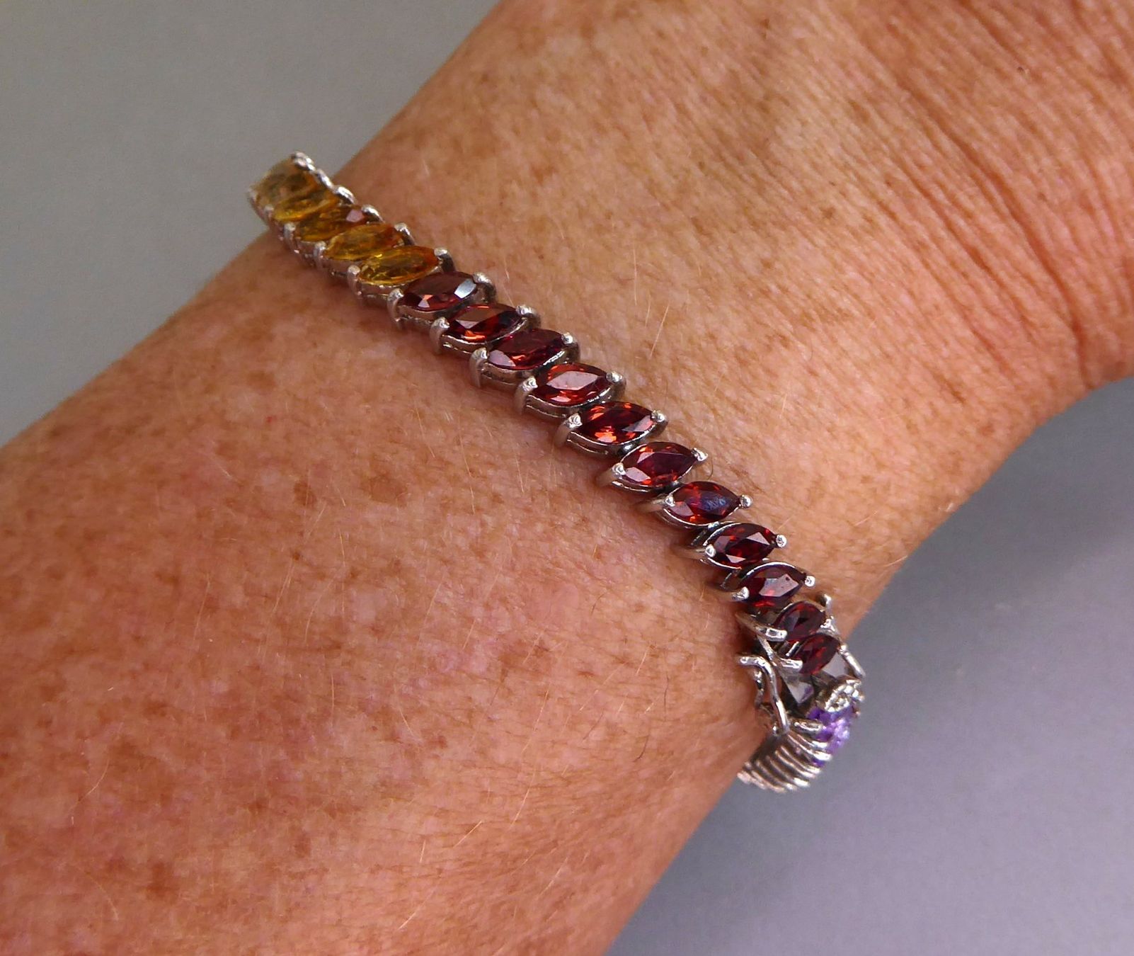 Bracciali & Braccialetti: Armband 925 Silber mit echten Steinen um 1985 – Usato da Muri AG venduto da Lineli2020 2