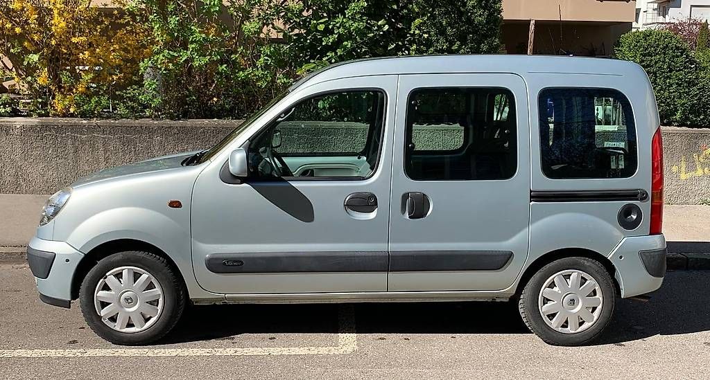 Renault Autos: Auto mit Rollstuhlrampe – Gebraucht aus Bern von sch_5y7h