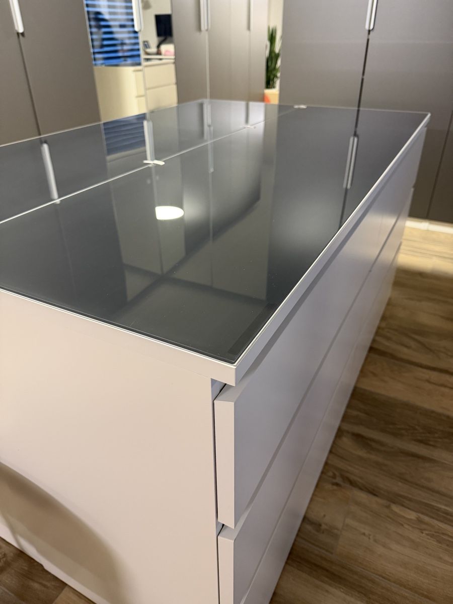 Ikea Scaffali: Malm Kommode mit 6 Schubladen & Glasplatte, 160x78cm – Usato da Reinach BL venduto da rin_ry68 1