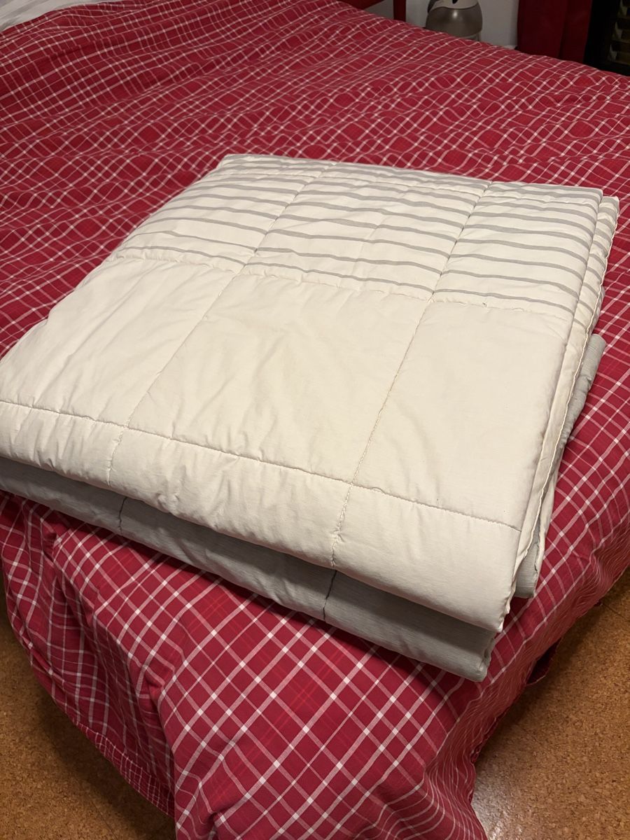 Coperte: Trapunta matrimoniale – Usato da Giubiasco venduto da sc-77