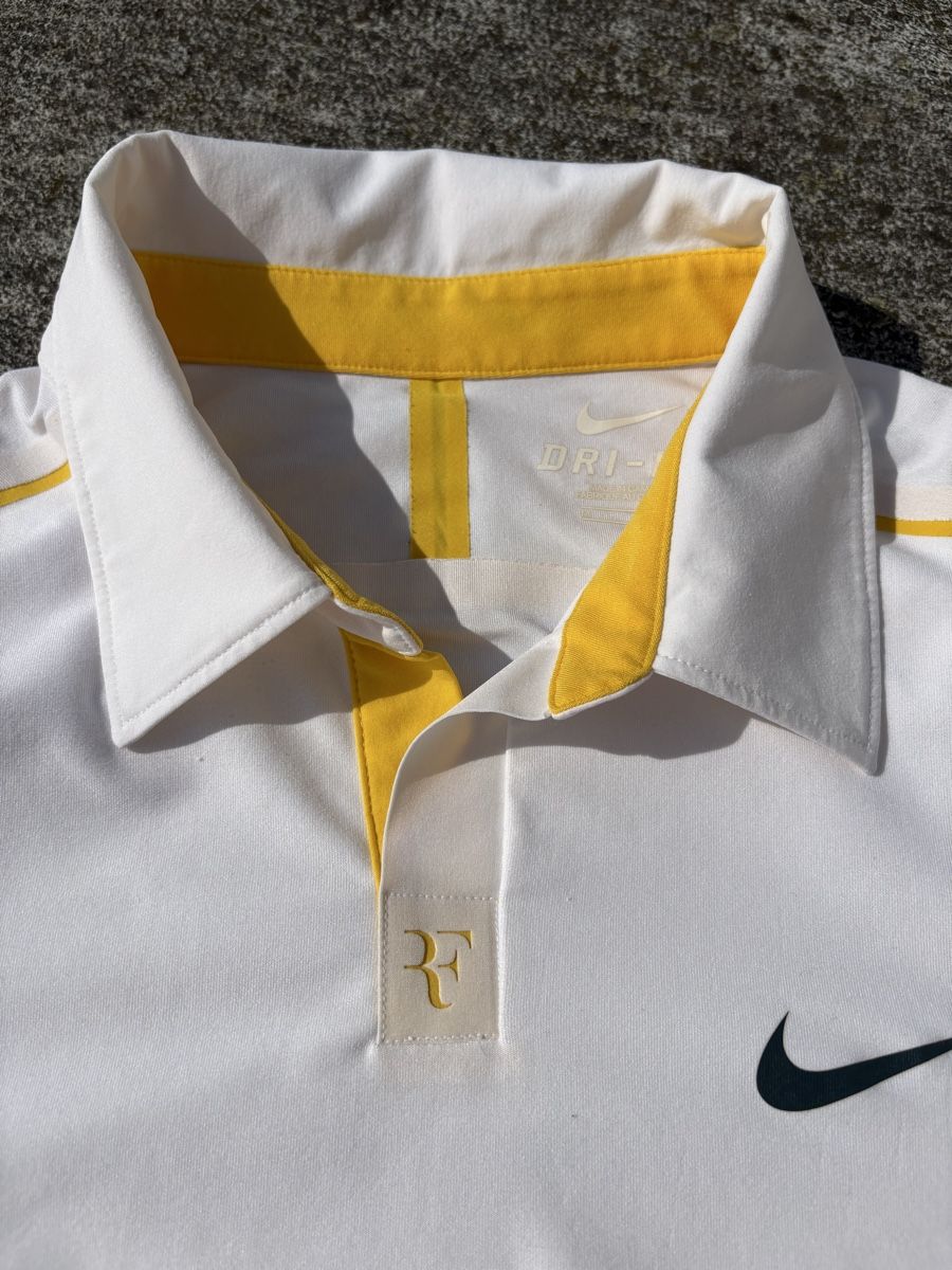 Nike Magliette Polo: Nike Roger Federer Polo Australian Open Grösse M – Usato da Freienstein venduto da Golfbueb 2