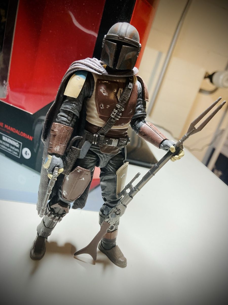 Star Wars Figuren: Star Wars The Mandalorian Black Series Figur – Neu (gemäss Beschreibung) aus Gossau ZH von whysoserious