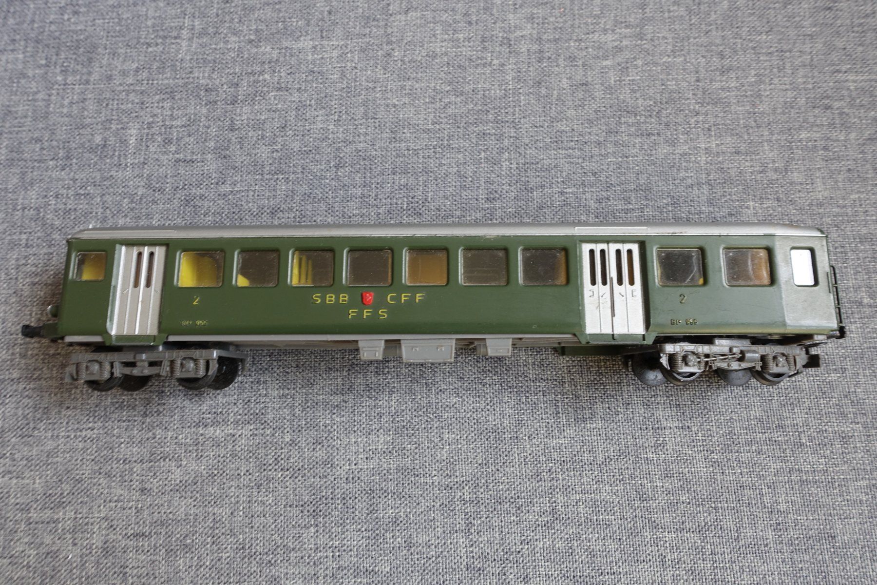 Kleinbahn Modellini di ferrovie: KLEINBAHN No. 393 SBB Steuerwagen AB4 - HO – Usato da Wallbach venduto da Sarrows