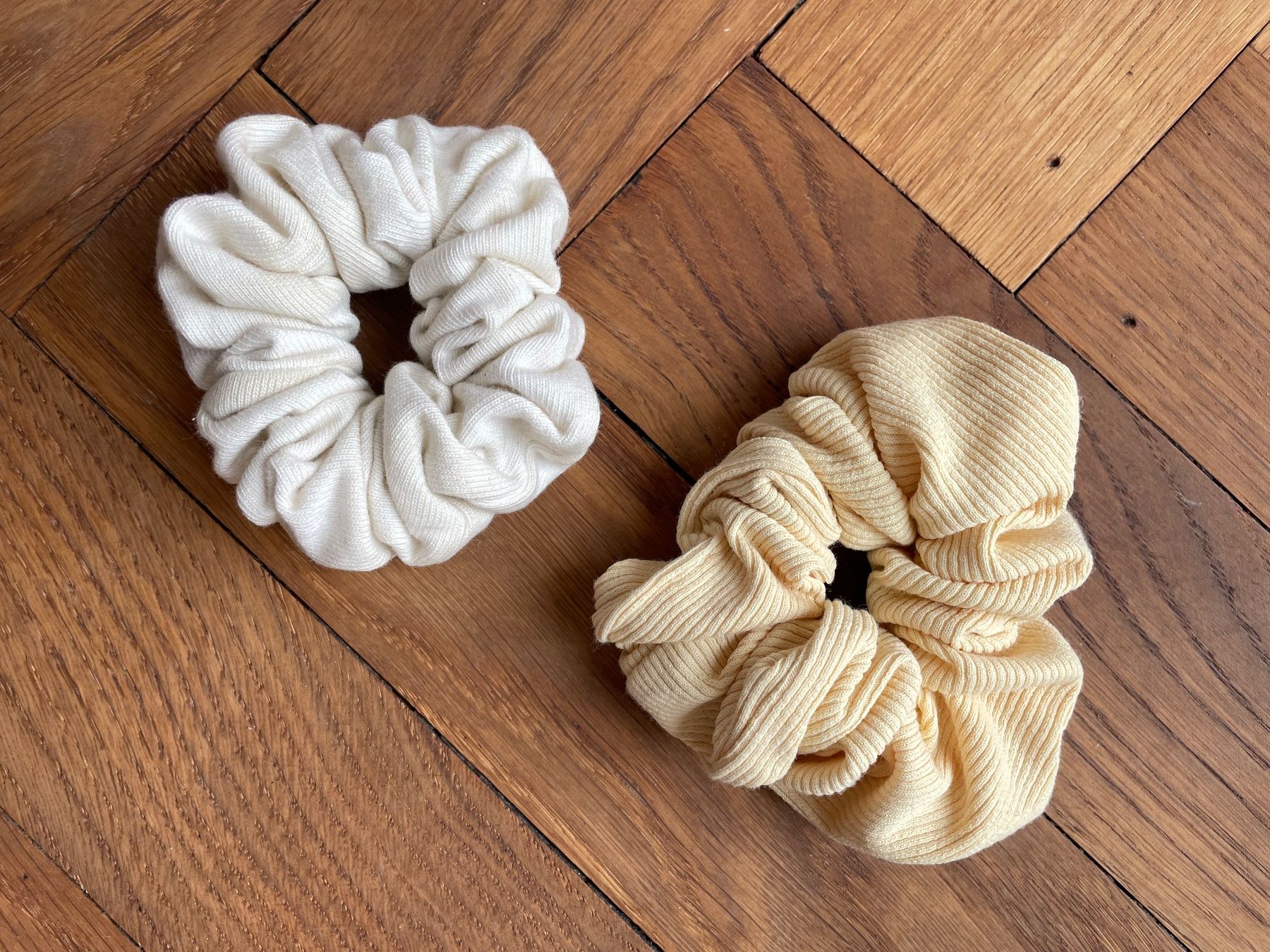 Accessori per capelli: Haargummi – Usato da Zürich venduto da fabelhaft17