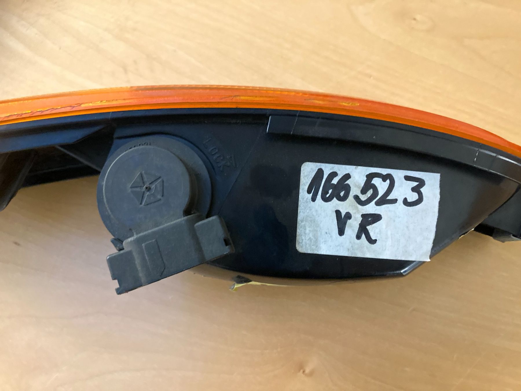 Chrysler Fari: CHRYSLER 300 M (LR) Blinker 4805138AB – Nuovo e nell'imballaggio originale da Cham venduto da WB2223 1