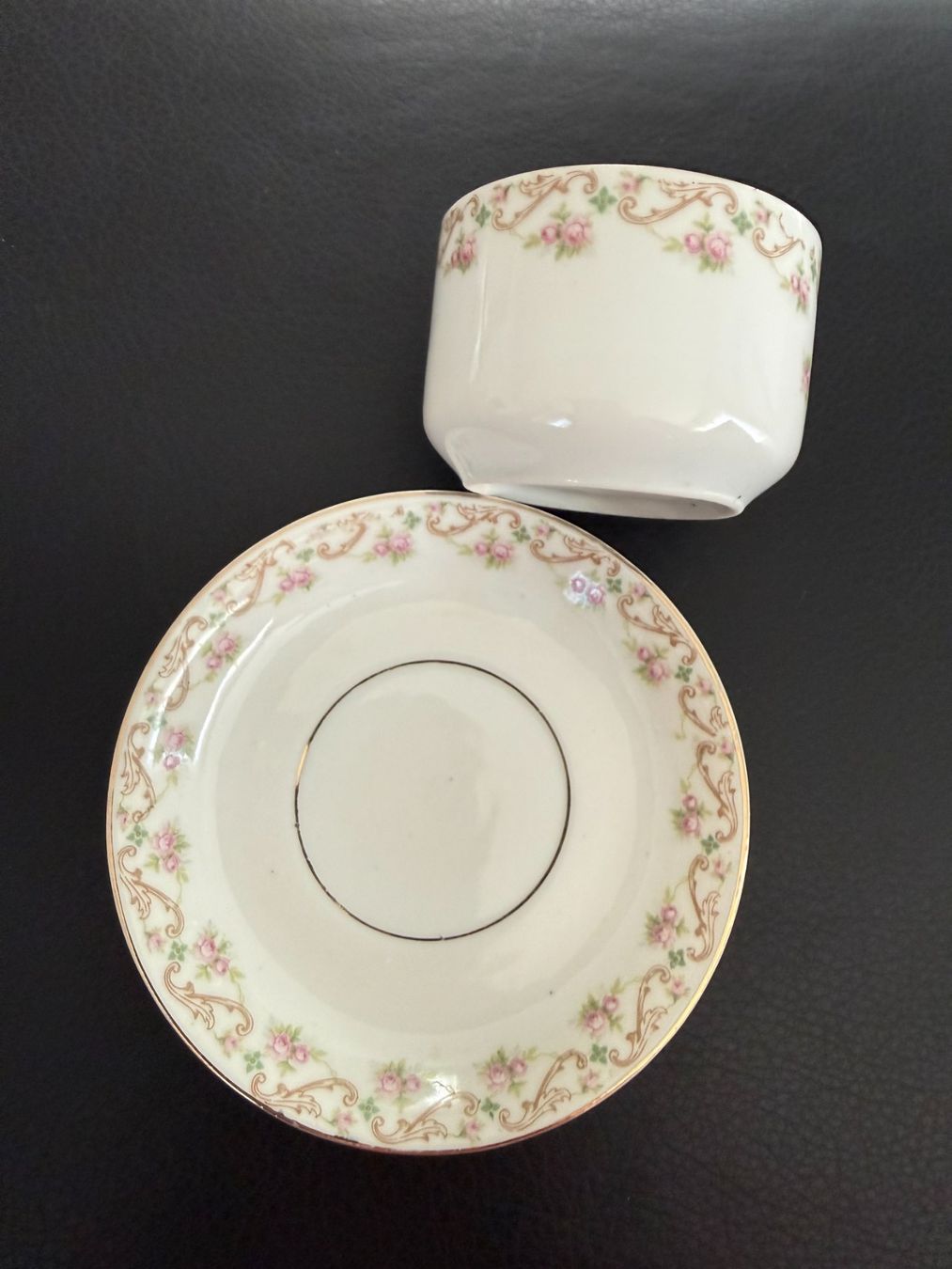 Tazze: ANTIKE  TASSE  MIT UNTERTASSE handbemalt – Usato da Subingen venduto da ArtBead 1