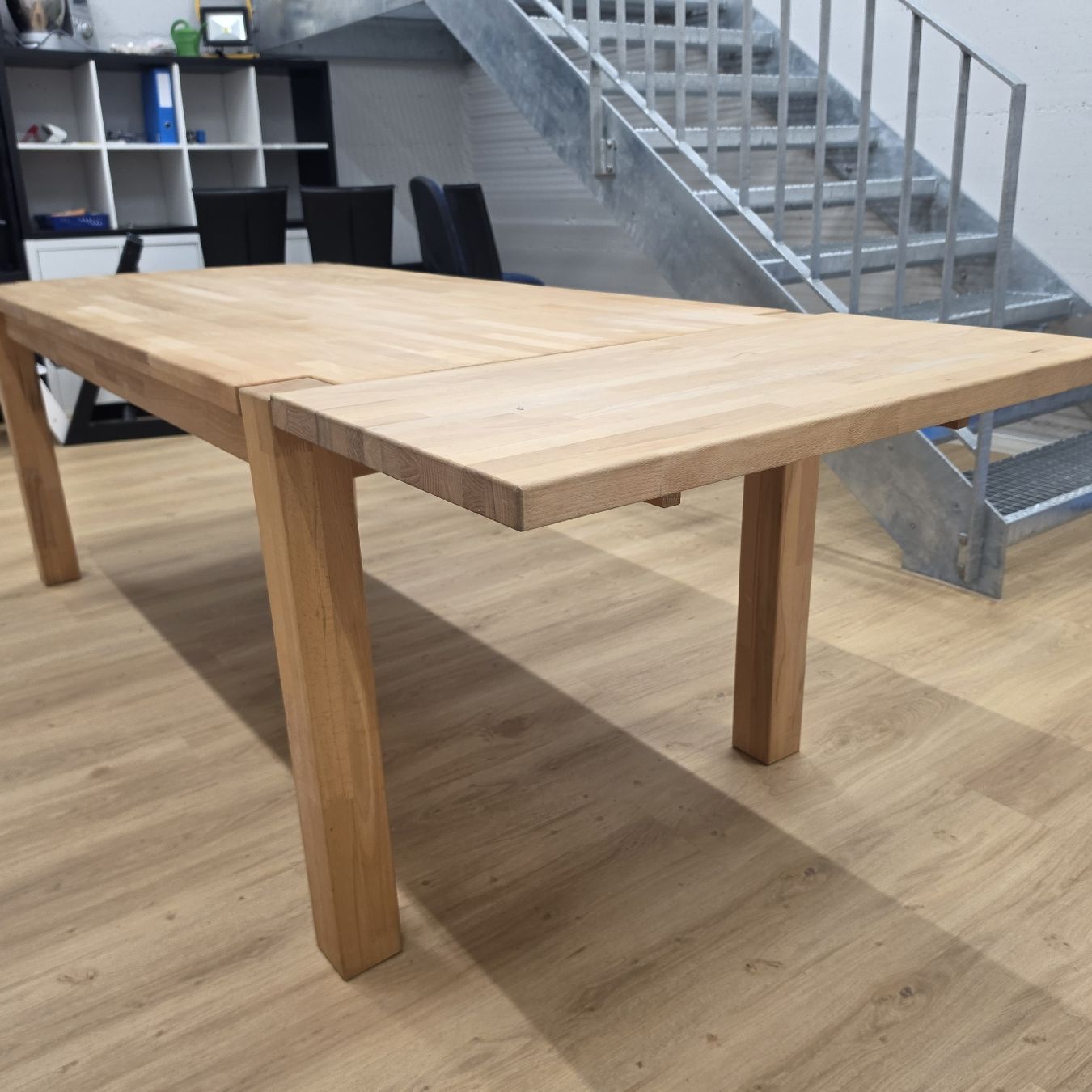 Tavoli: Massiver Holztisch 180cm, mit Verlängerung 225 cm – Usato da St. Gallen venduto da baenziger27