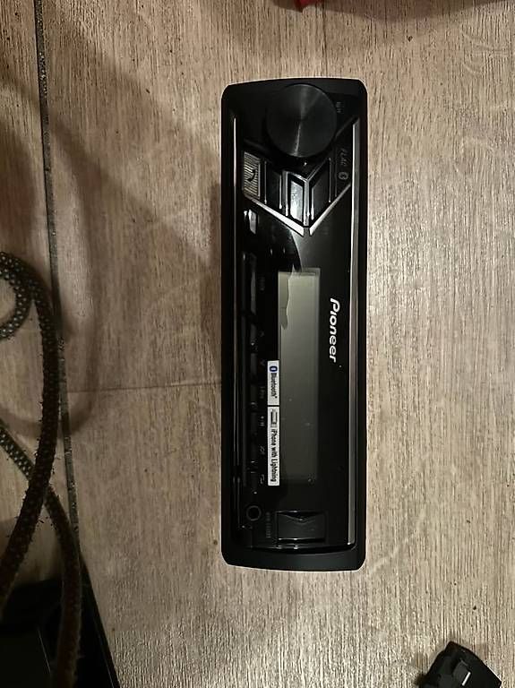 Radios: Autoradio Pioneer – D'occasion à Vuarrens par Onmy12 1