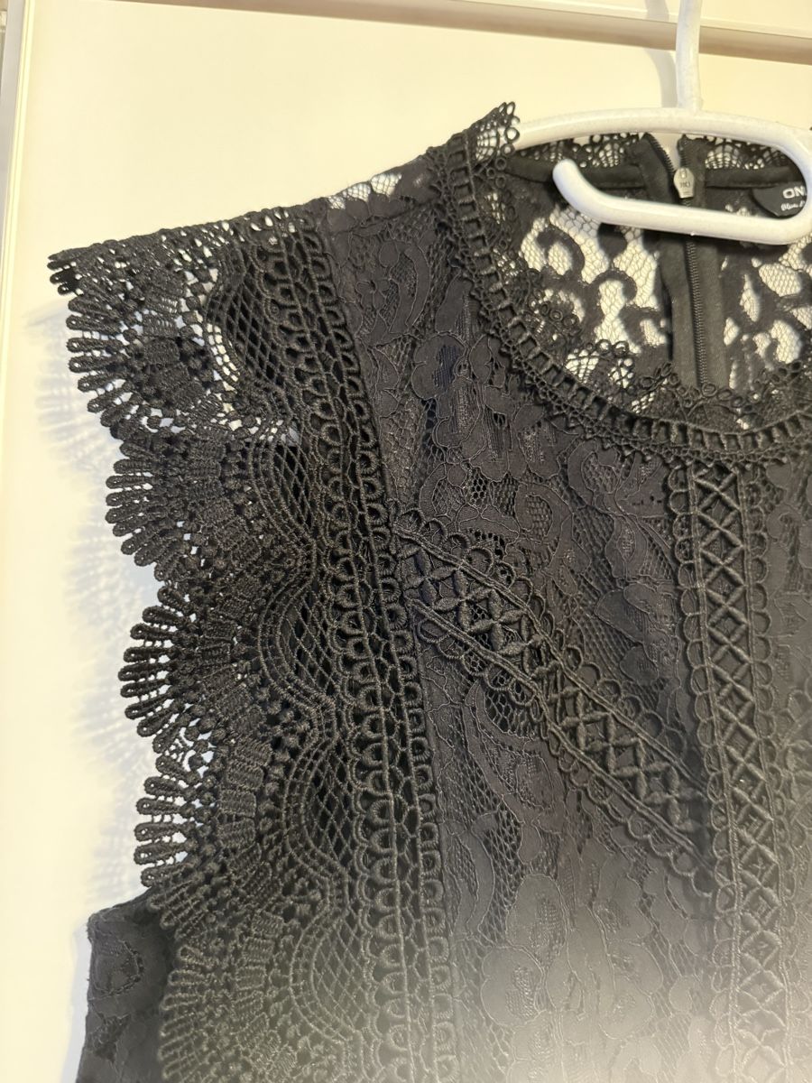 Only Camicette: Damen Bluse ONLY Gr.L – Usato da Pfungen venduto da Outlet64 1