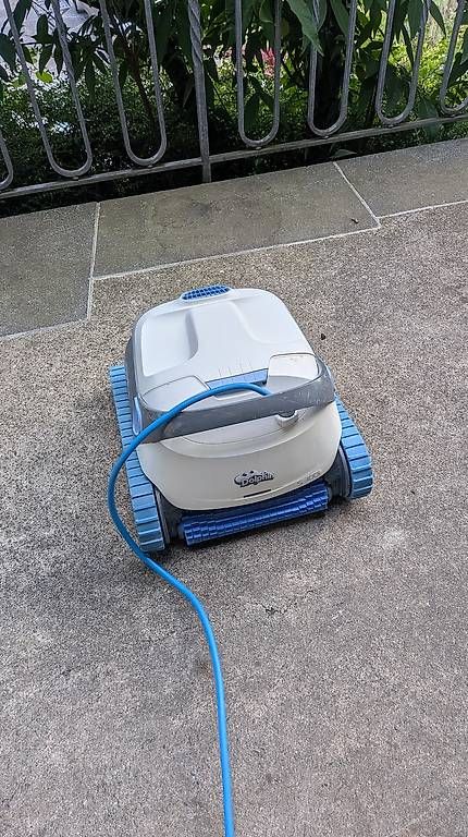 Dolphin Schwimmbad-Zubehör: Poolroboter Dolphin S300i – Gebraucht aus Bellikon von privatVerkauf101