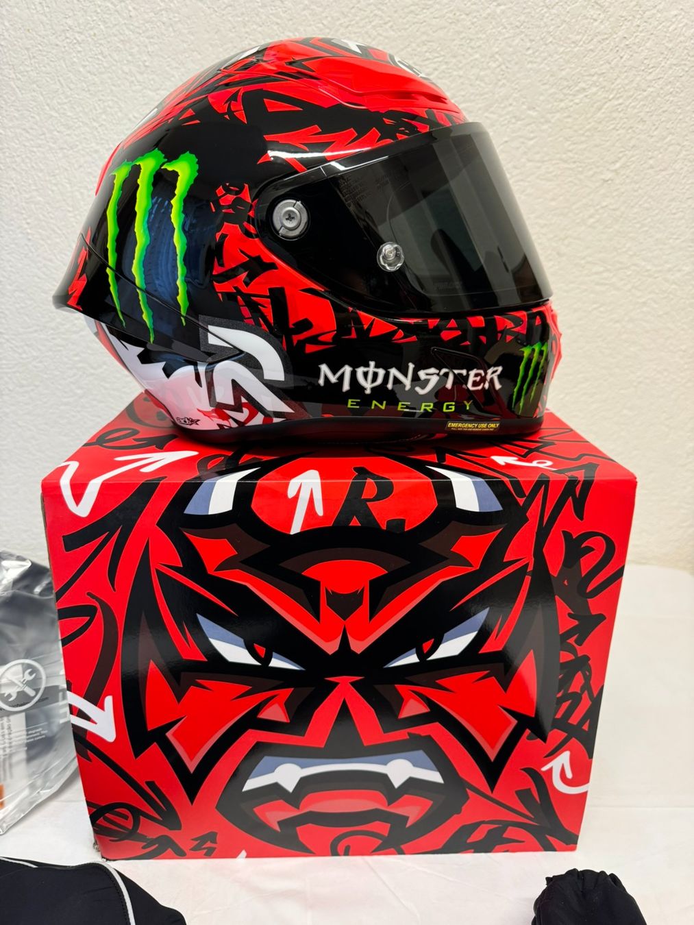HJC Helme & Visiere: HJC RPHA 1 Quartararo Replica 2 Gr. L – Neu und originalverpackt aus Wetzikon ZH von Giloco