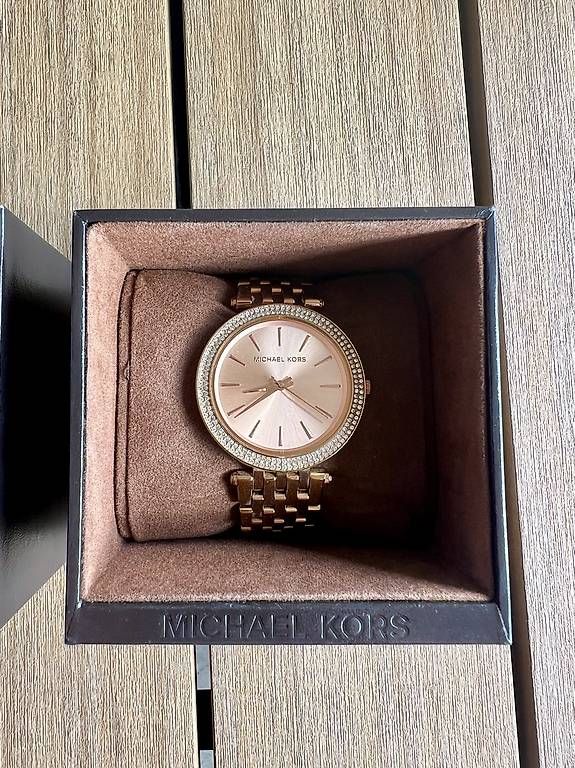 Orologi: Orologio Micheal Kors – Usato da Cugnasco venduto da Sophia-1998