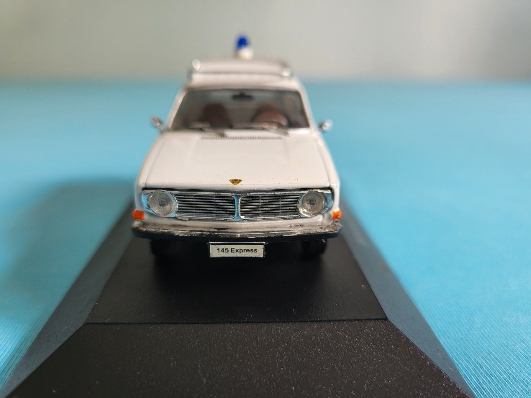 Volvo Modellautos: Volvo 145 Express Red Cross Ambulance – Neu (gemäss Beschreibung) aus Glattbrugg von PhilKrill 3