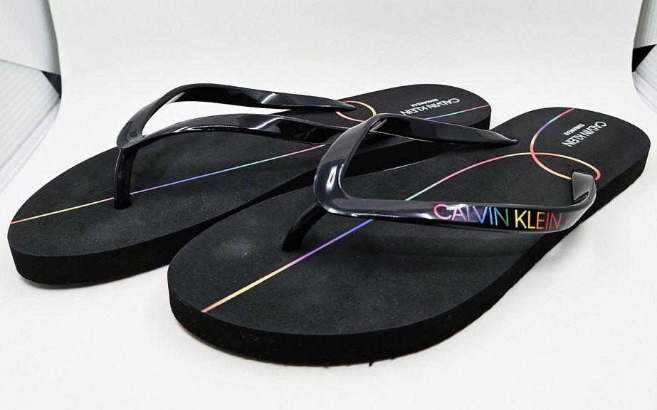 Calvin Klein Scarpe da donna: Flip-Flop Calvin Klein (Grösse 39) – Nuovo (secondo la descrizione) da Zürich venduto da Numark 2