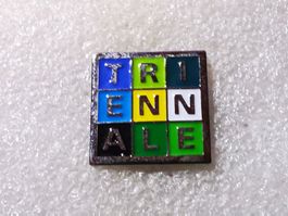 Ansteckpin 55: Triennale