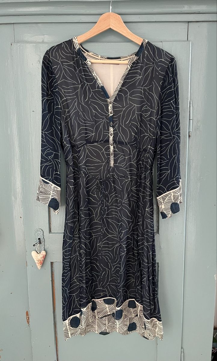 Nile Vestiti: NILE Kleid Gr. S mit Schal – Nuovo (secondo la descrizione) da Zürich venduto da Monini2