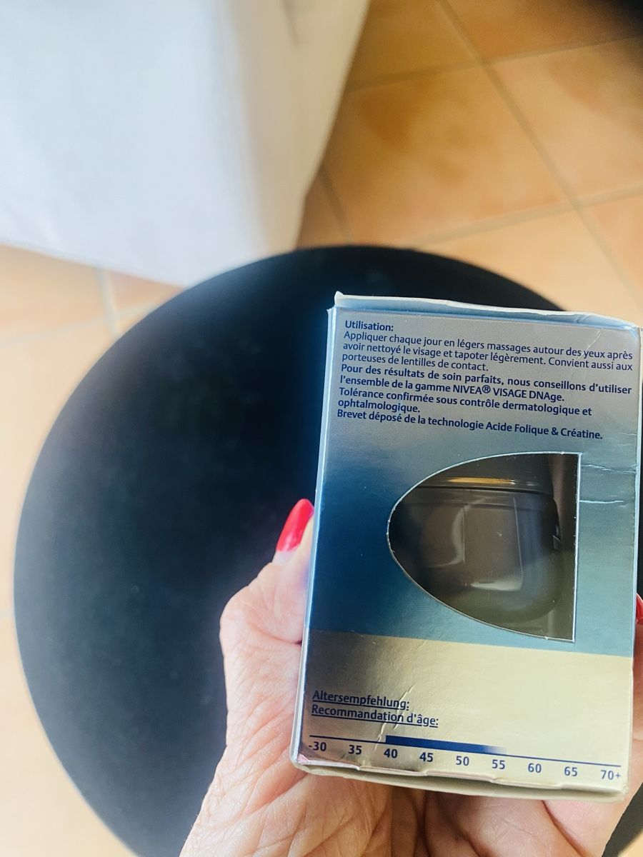 Nivea Cura del viso: Nivea creme yeux DNAge neuf – Nuovo e nell'imballaggio originale da Belmont-sur-Lausanne venduto da chu_vxf5 4