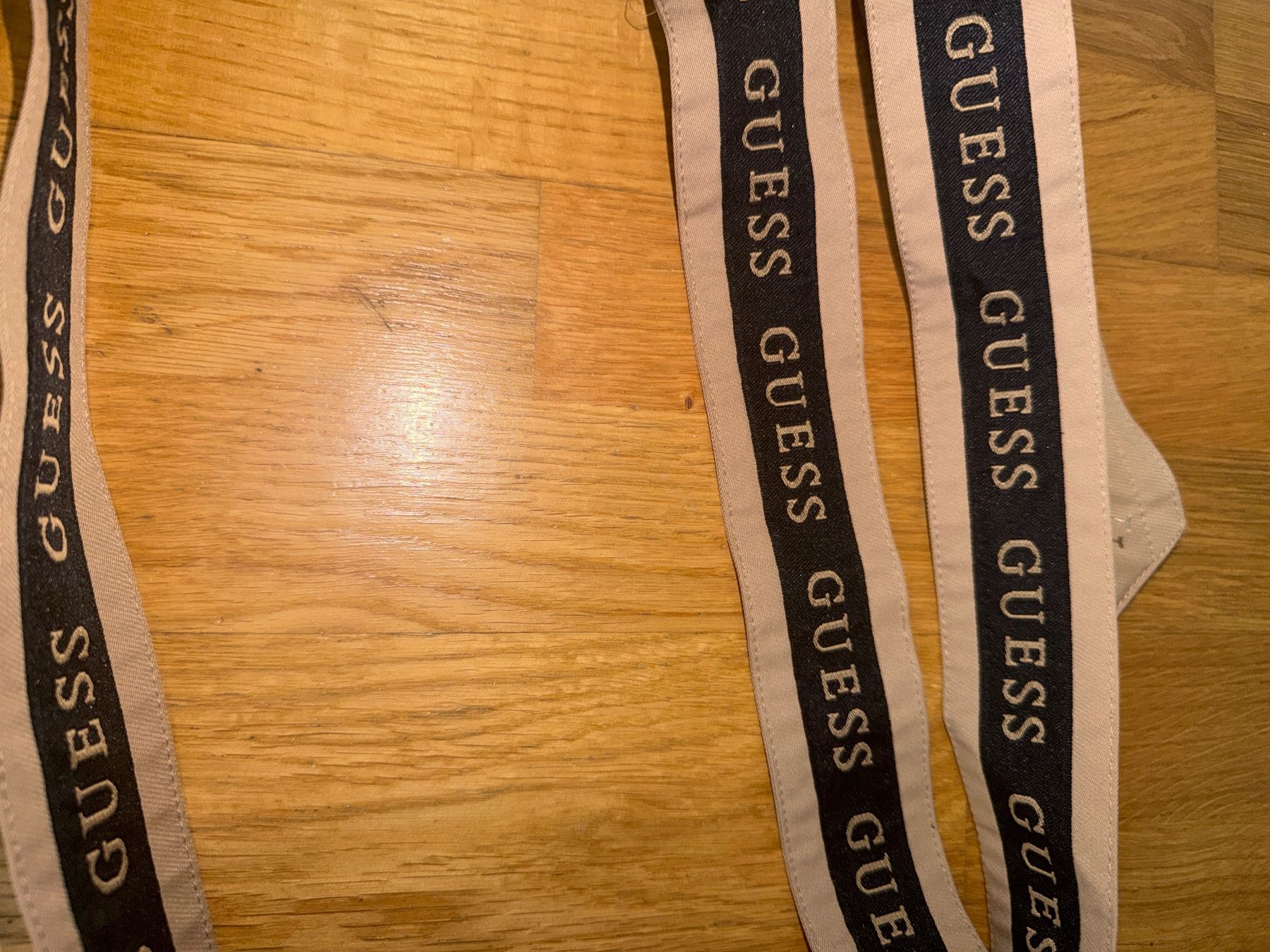 Ceintures: Guess Stoffgurt – D'occasion à bülach par Happylion1 1