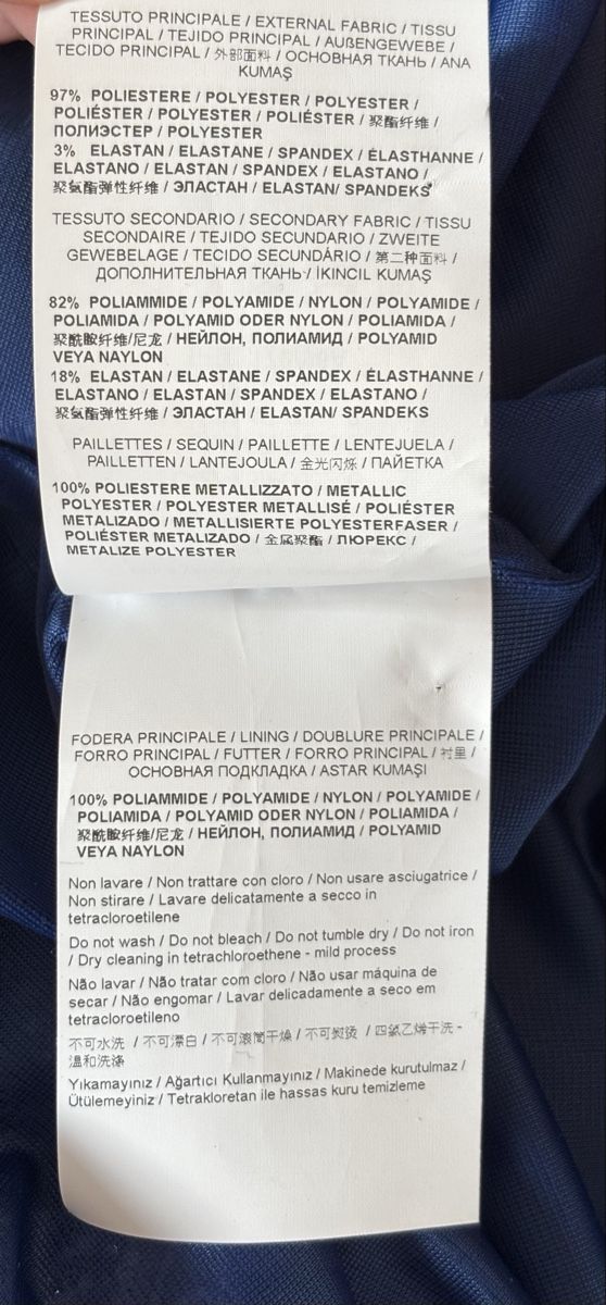 Versace Vestiti: Robe paillettes Versace Jeans Couture – Nuovo (secondo la descrizione) da Dotzigen venduto da SecondHandGems 7