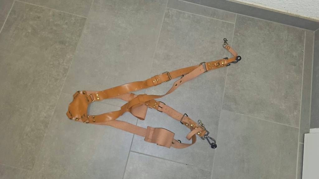 Altri Accessori: Doppel Kameragurt Braun – Usato da Luterbach venduto da akvp17 1