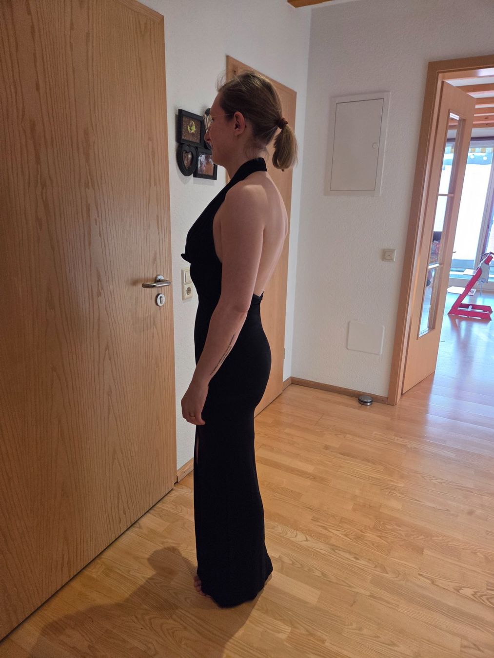 H&M Vestiti: Cocktailkleid H&M Gr. 36 – Usato da Basel venduto da olivier84 3