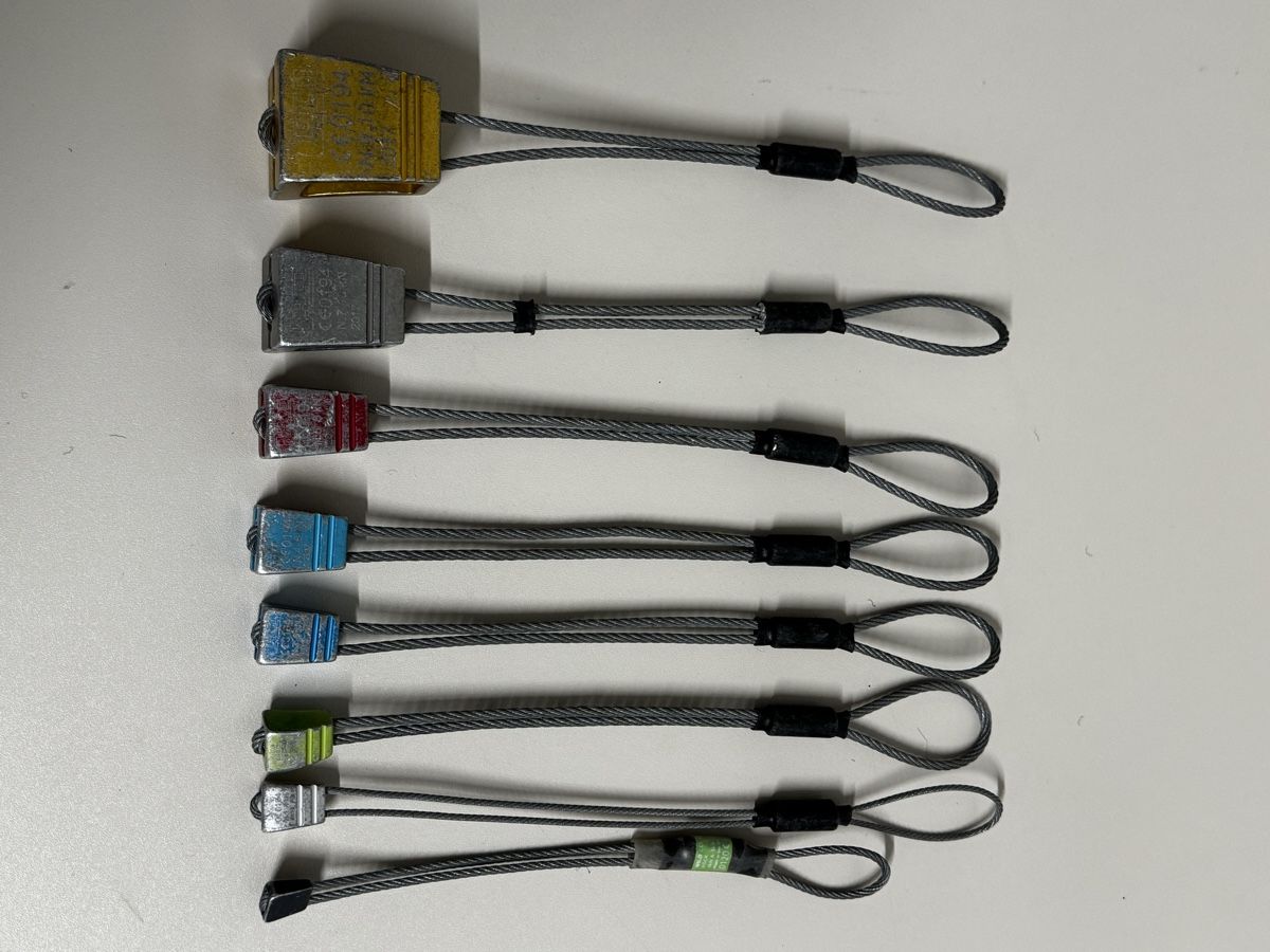 Attrezzatura da arrampicata: Klemmkeile Kletterset 7 Stück gebraucht – Usato da Zürich venduto da Nobs1 1