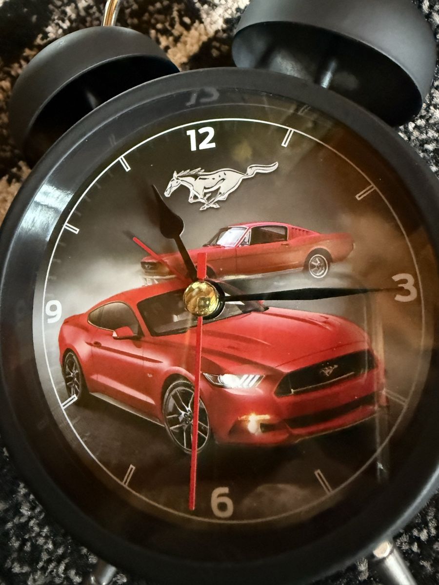 Wecker: Alarm Clock Black Twin Bell Mustang Design – Gebraucht aus Utzenstorf von Victoria666 1