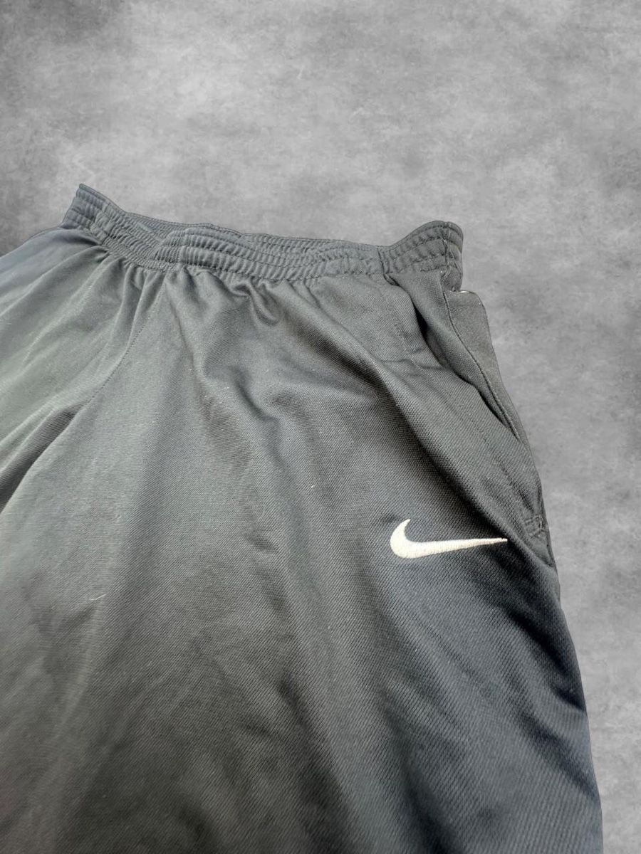 Pantaloni: Nike sweatpants – Usato da Erlinsbach SO venduto da TogaResell 1