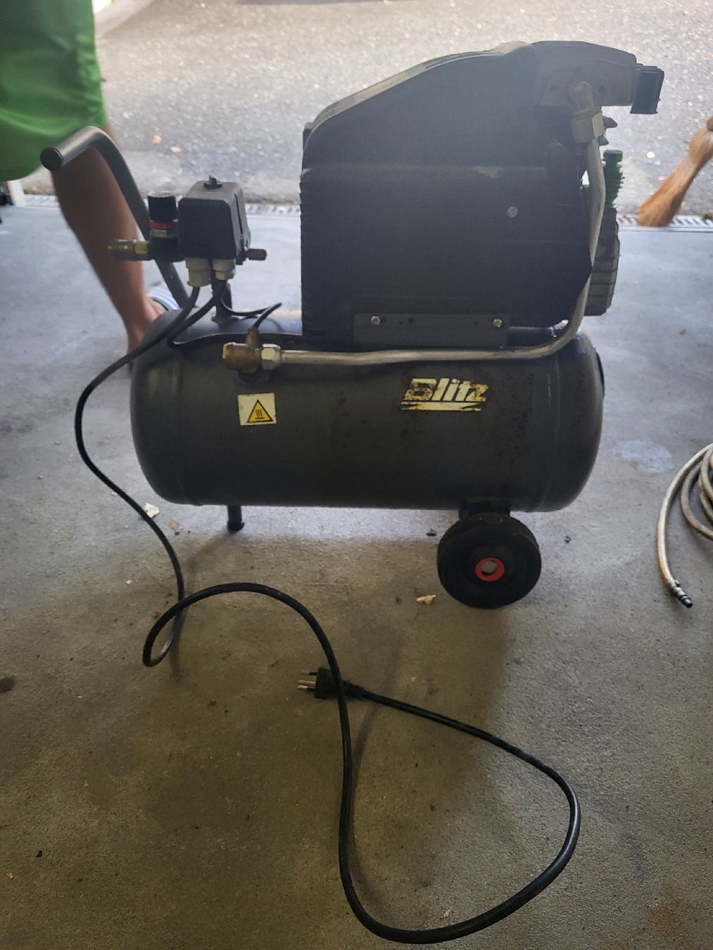 Compressori: Kompressor Blitz HP 2.0 Peak 24L 230V gebraucht – Usato da Riniken venduto da Melanie910 1