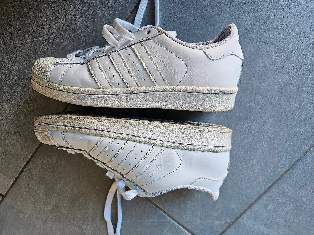 Adidas Scarpe da donna: Adidas Superstar weiss, Grösse 36 – Usato da Frauenfeld venduto da Heren_67 1