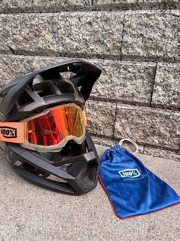 Fox Casques: Fox Proframe Fullfacehelm mit Brille – D'occasion à Arth par CarmenKenel82