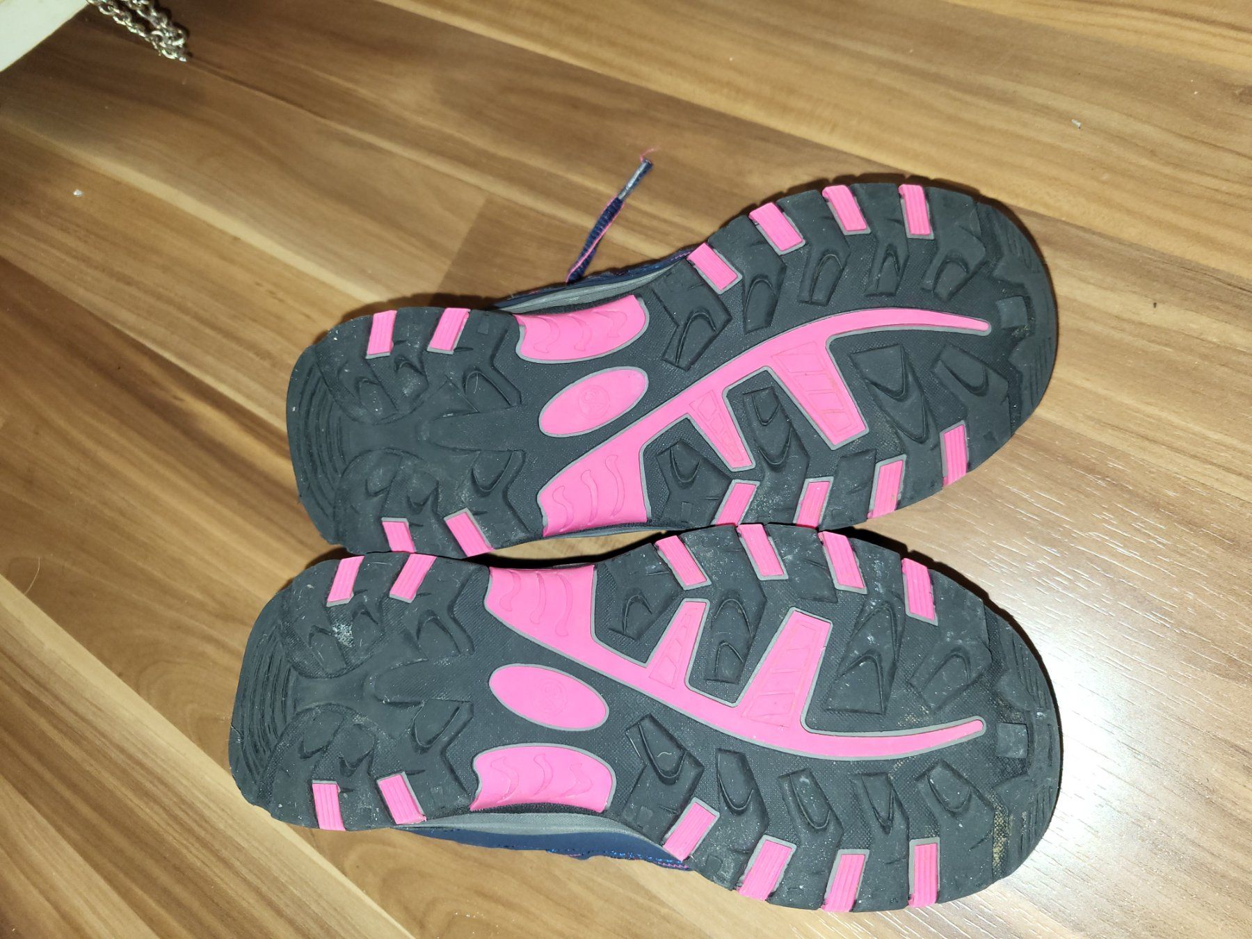 Geox Scarpe per ragazze: Geox schuh gr 34 B23 – Usato da Schwarzenburg venduto da Flamingo07 1
