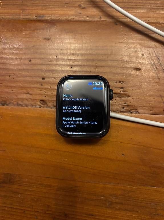 Smartwatch: Apple Watch Series 7 Cellular 32 GB – Gebraucht aus Zürich von fel_k9mp 2