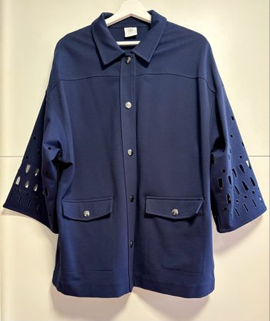 BOGNER Jacke Gr. M, Blau mit Speziellen Ärmeln, Neuwertig!