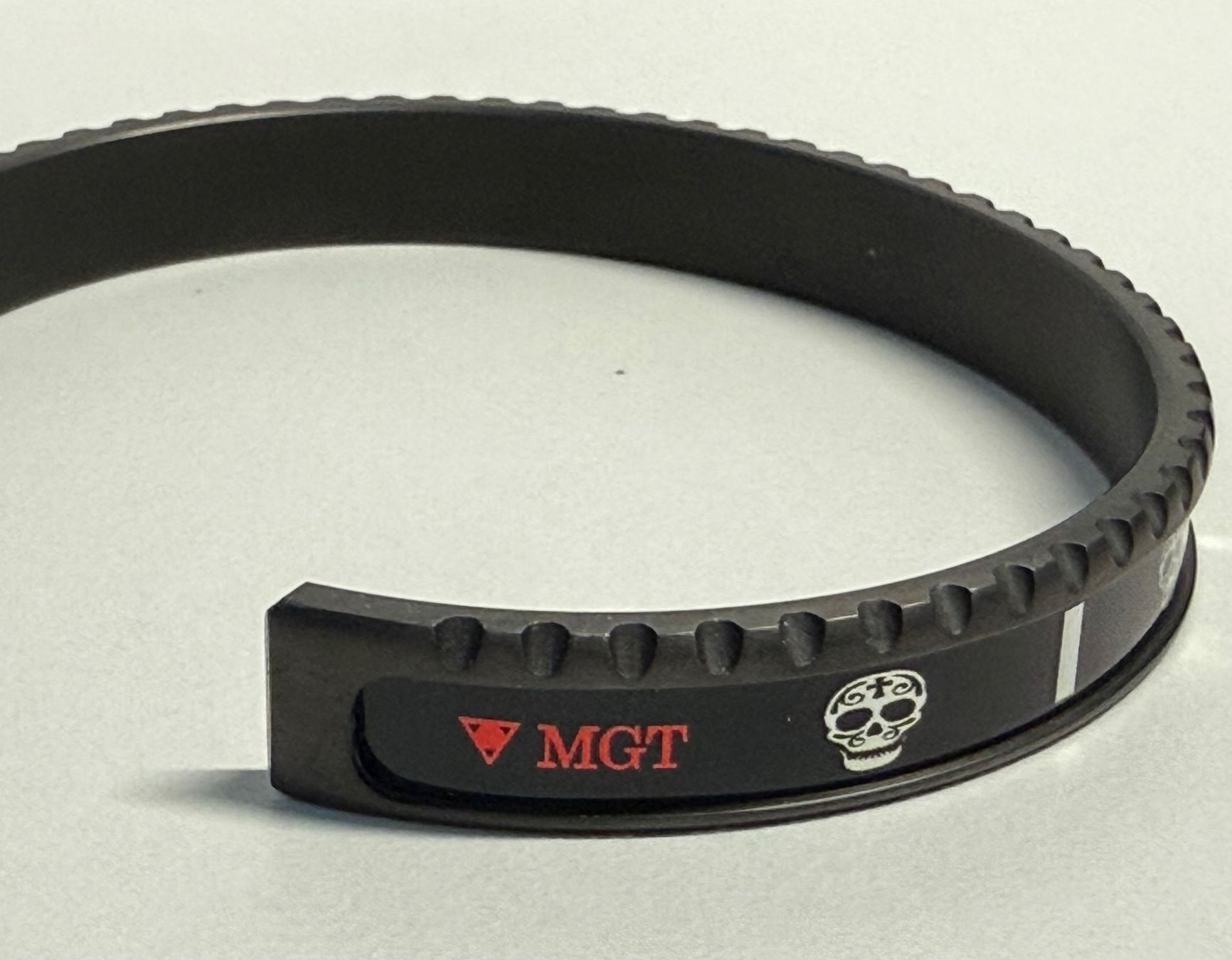 Bracciali & Braccialetti: Bracelet Speedometer Skull Noir – Usato da Denges venduto da peumens 3