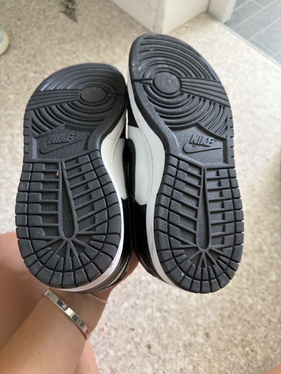 Nike Chaussures hommes: Nike Dunk Low Schwarz Weiss grösse 40 – Neuf (Voir description) à Luzern par Lorena.haj 2