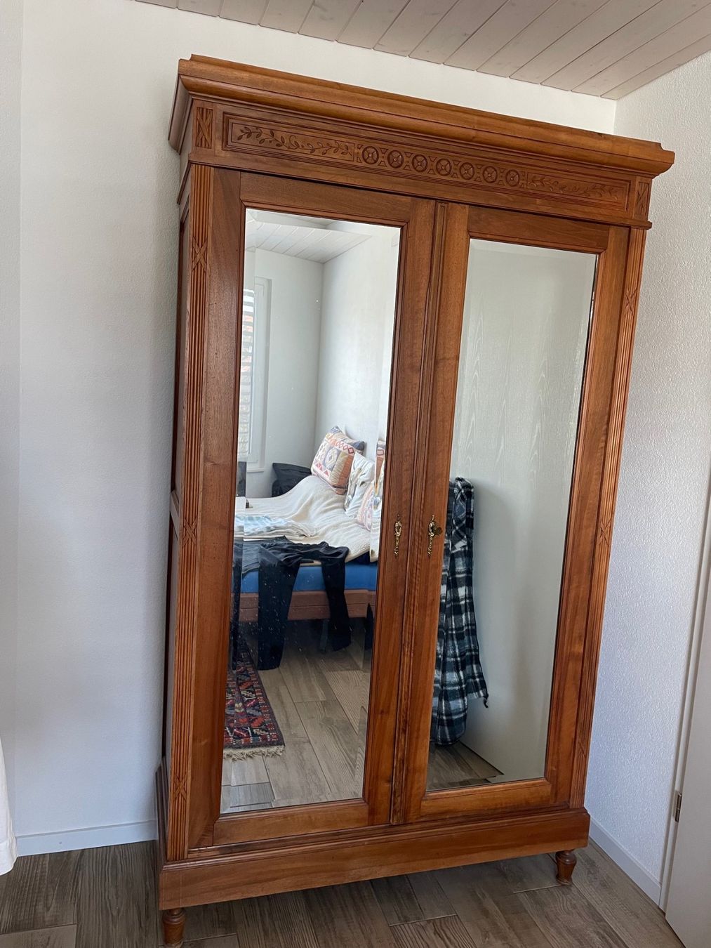 Armadi: Antiker Schrank – Usato da Windisch venduto da Giveit2me