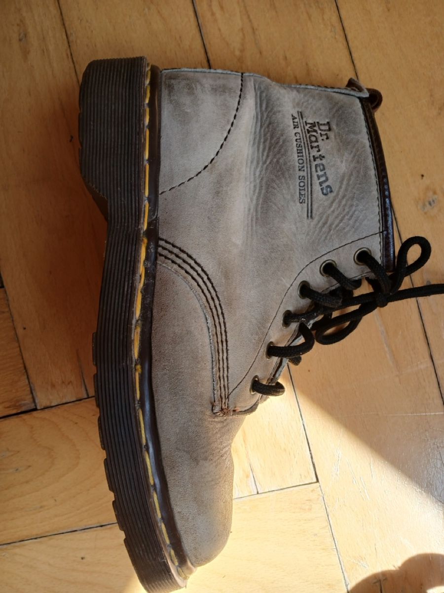 Dr. Martens Scarpe da uomo: Dr Martens vintage – Usato da La Chaux-de-Fonds venduto da offnoise 2