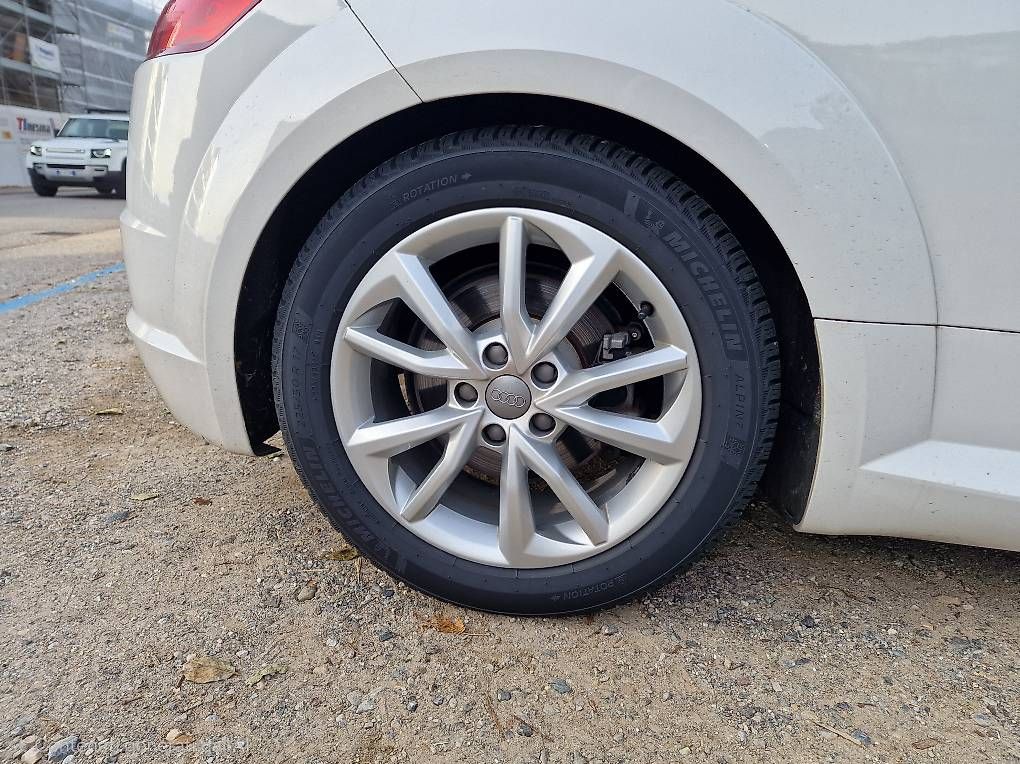 Cerchioni: Cerchi originali Audi con gomme – Usato da Aldesago venduto da Simone_400 1