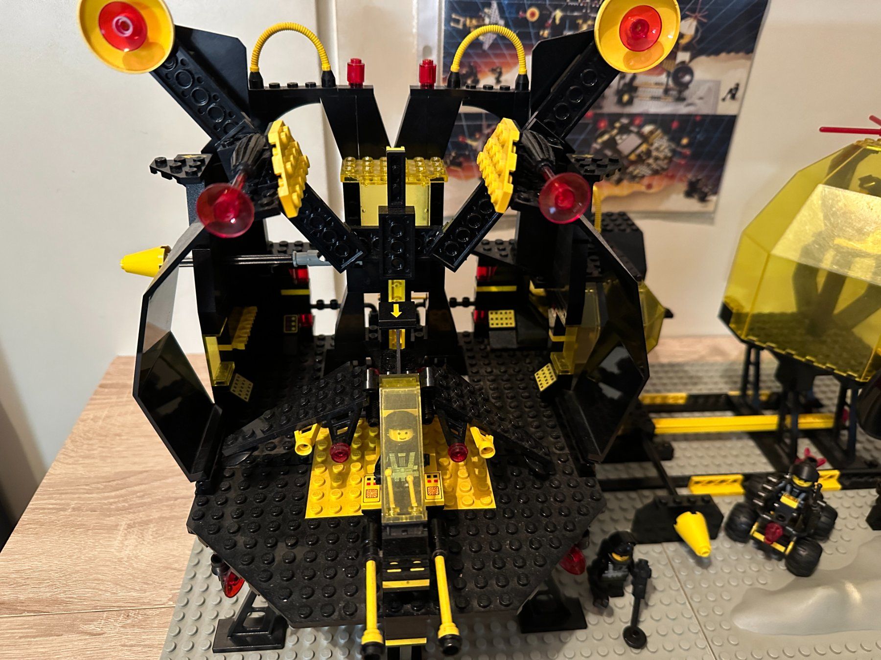 Legoland Kit di costruzioni: LEGO 6987 Message Intercept Base – Usato da Basel venduto da Don-Angel 1