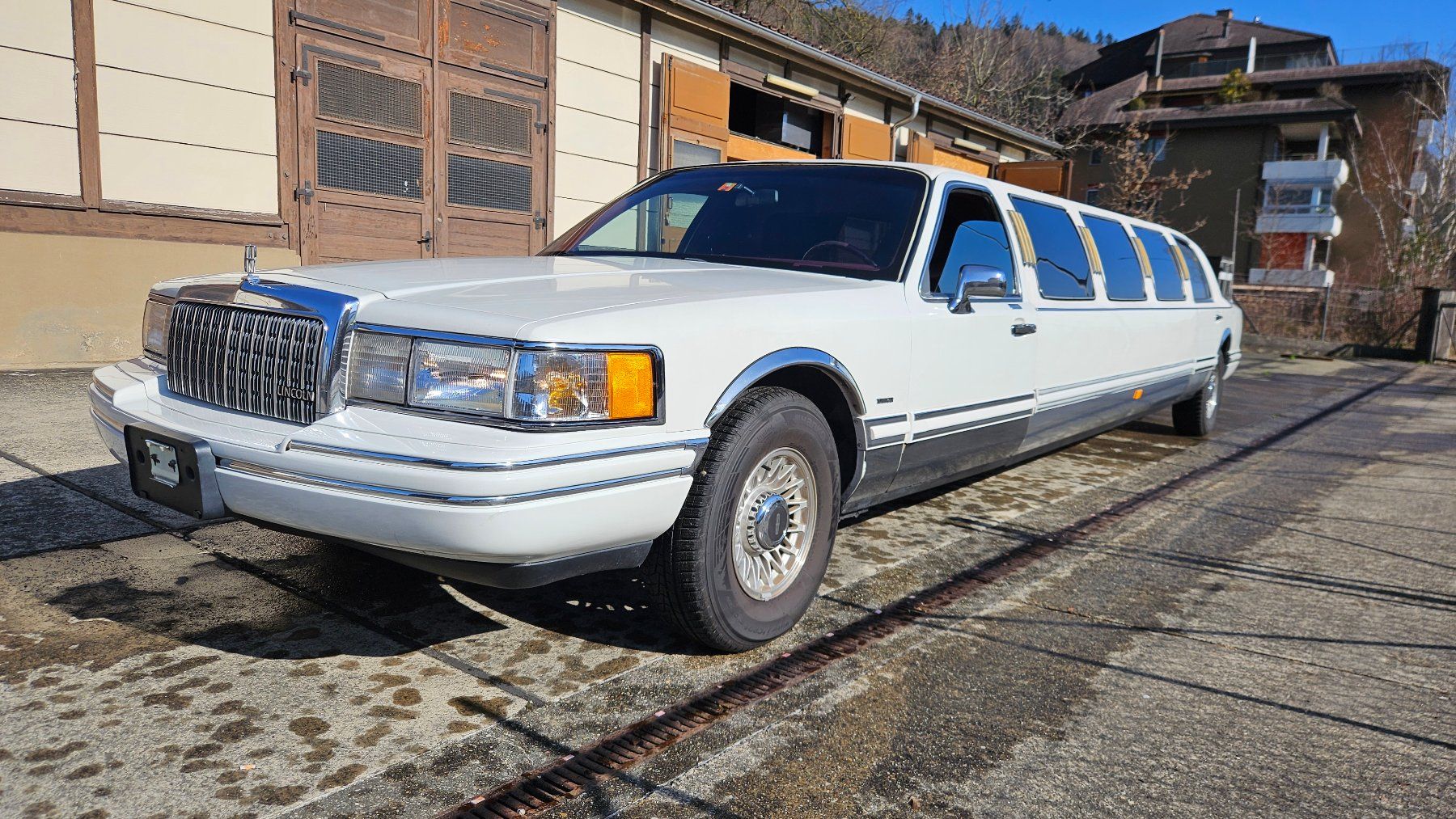 Automobili: Schöne guterhaltene Oldtimer Lincoln Stretchlimousine – Usato da Malters venduto da relax02