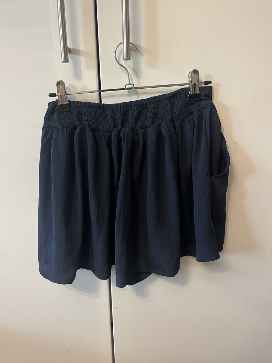 Bershka Pantaloni: Short de sport taille S/M Bershka  – Nuovo (secondo la descrizione) da Aigle venduto da sow_m7gm 7