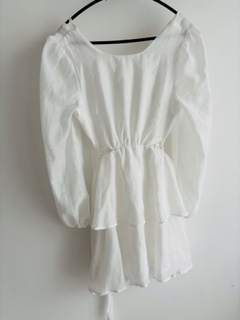 White Mini Dress, Size 34, Backless Summer ☀️