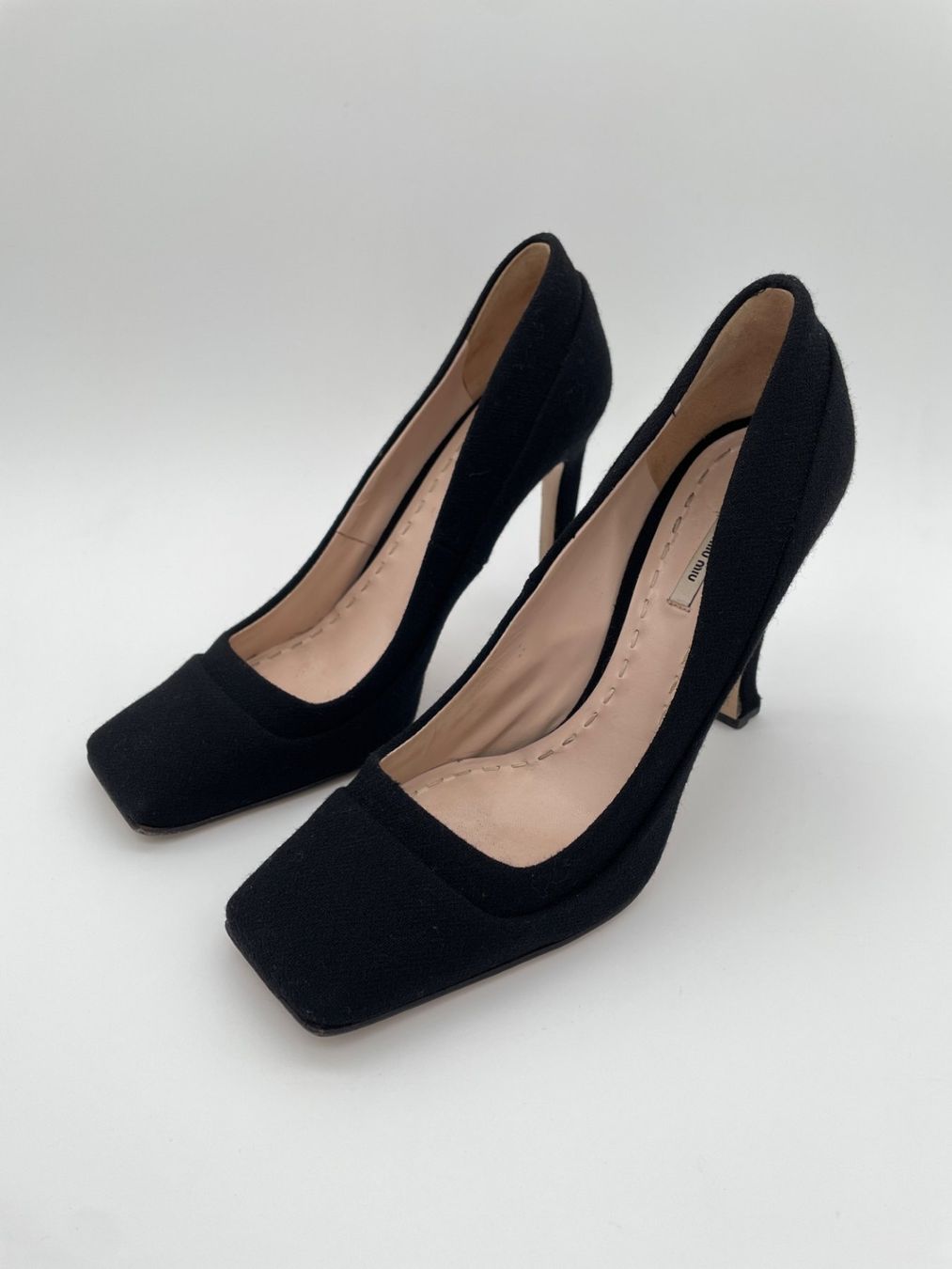 Miu Miu Scarpe da donna: Miu Miu Square Toe Canvas Pump EU 39.5 Schwarz – Usato da Zürich venduto da shoe_shop 2