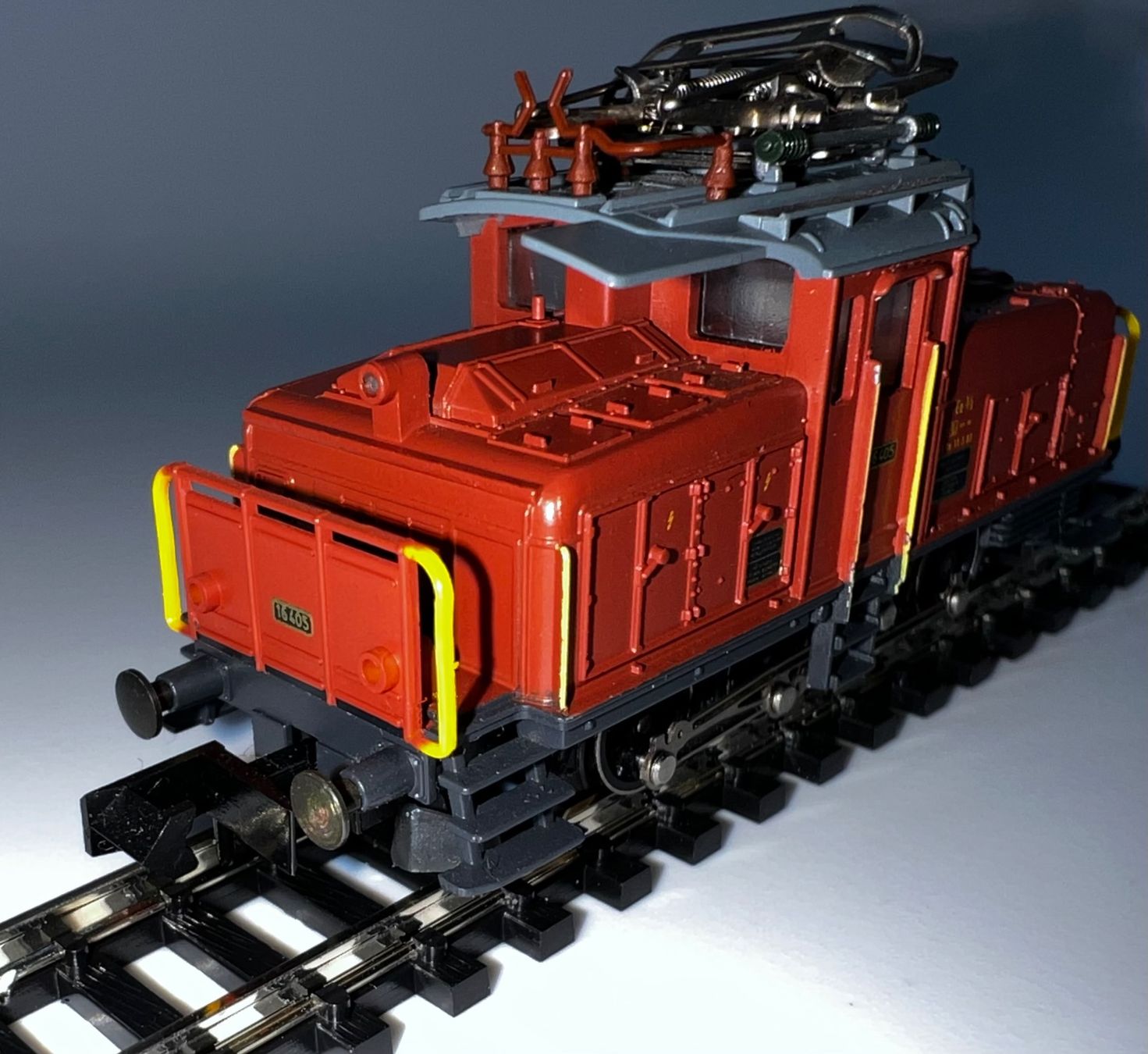 Arnold Trains électriques: Lok, Arnold-N, Ee 3/3 der SBB (2425) – D'occasion à Basel par jonnyhaas 4