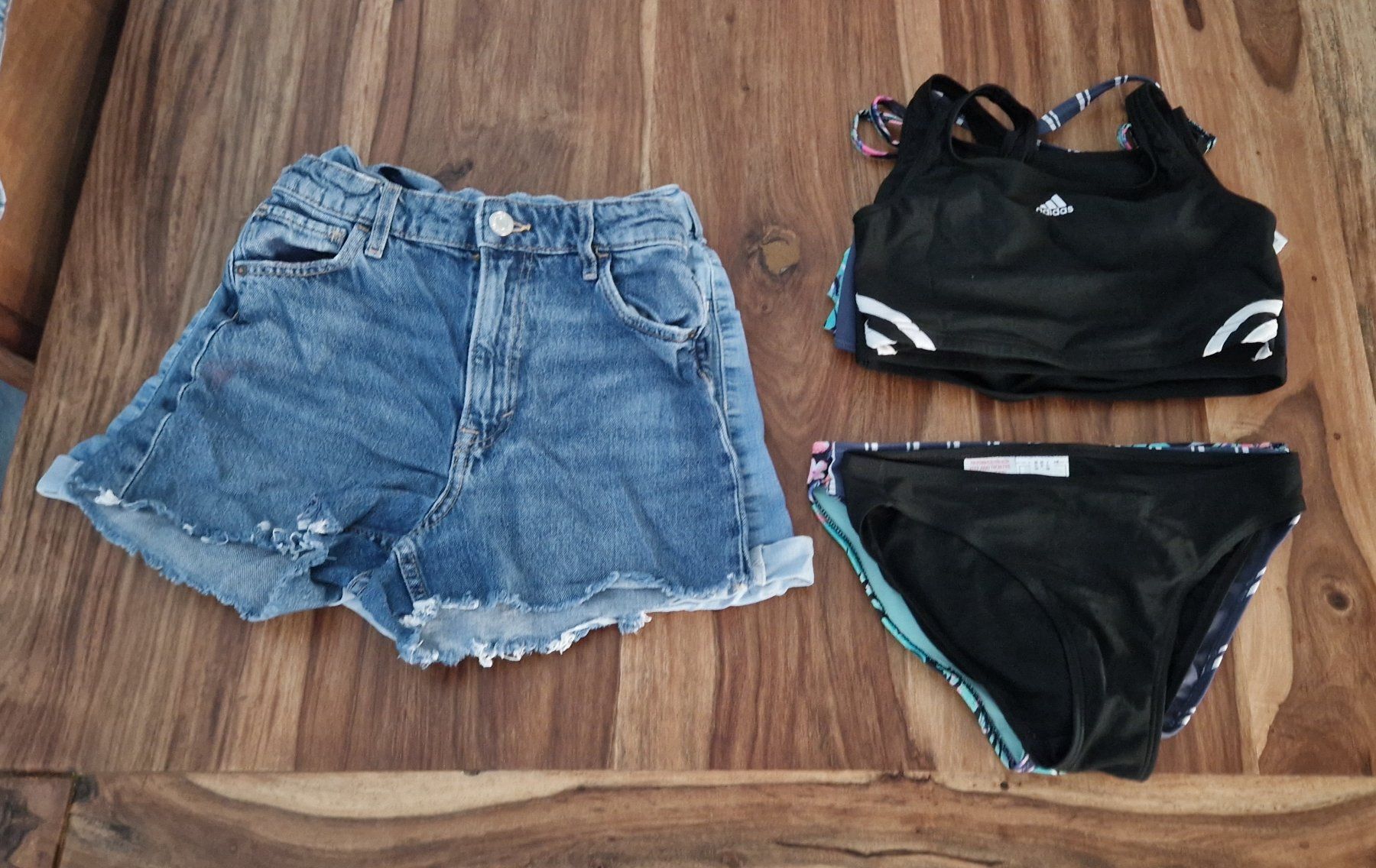 Maillots de bain: Bikinis Gr.146-158 – D'occasion à Diessenhofen par Lisa2003