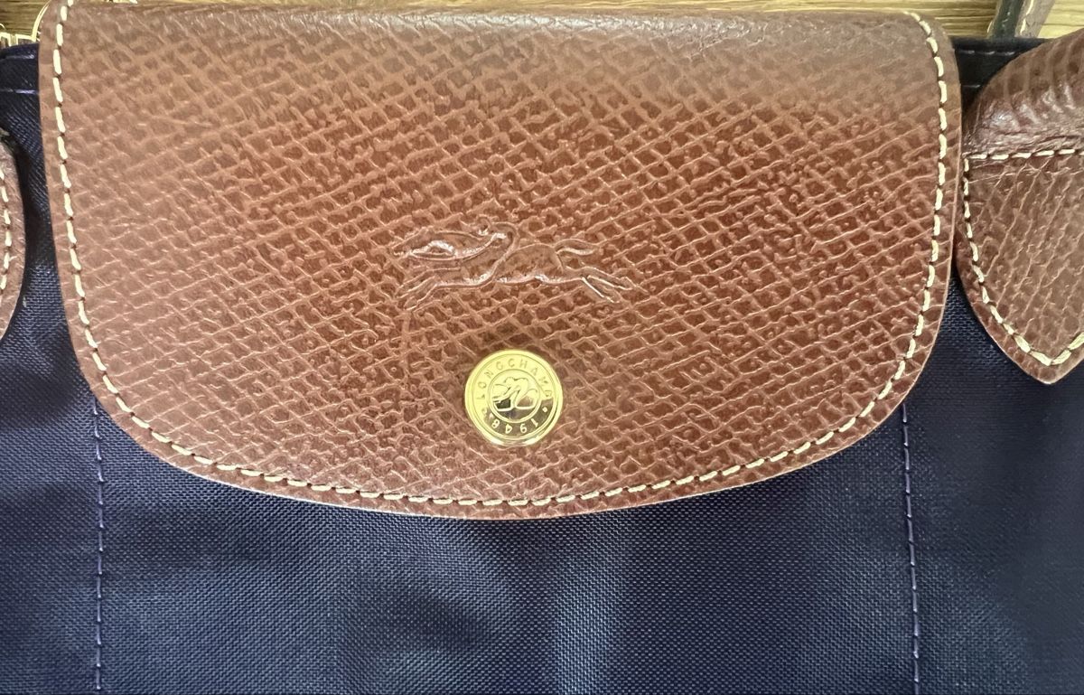Longchamp Sacs femmes: Longchamp Handtasche M Le Pliage Original, lila – Neuf (Voir description) à Zuchwil par bliblofy 1
